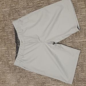 Columbia Short 32 Mens Regilar Fit Freezer Coil New without tags